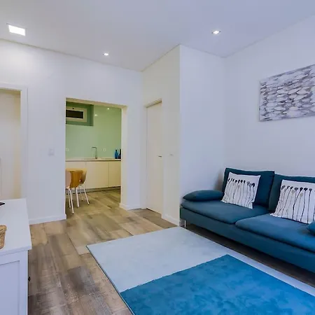 Cozy For 4 In Principe Real Lisboa